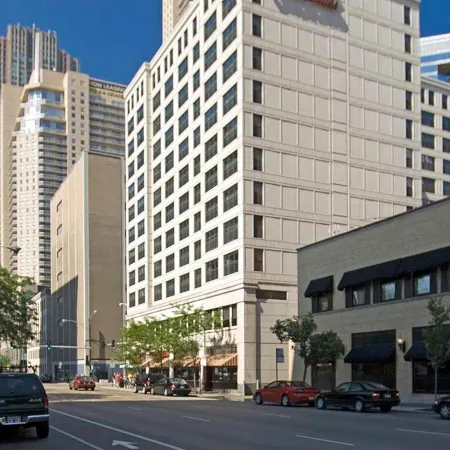 Hampton Inn & Suites Chicago-Downtown