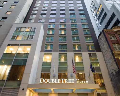 DoubleTree by Hilton New York Downtown Hotels near Baruch Playground