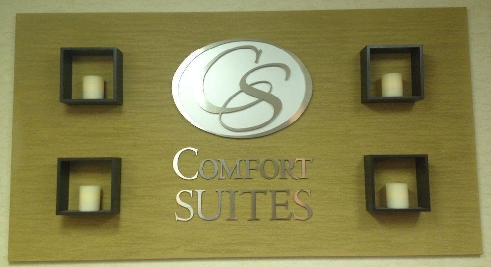 Comfort Suites Near Vancouver Mall