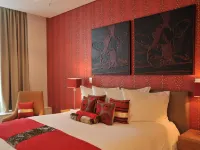 Radisson Blu Hotel Sandton, Johannesburg Hotels near هضبة الدستور دائرة حقوق الإنسان