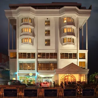 Hotel Abad Plaza Hotels near Marine Drive Ground