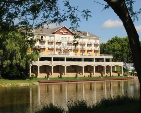 Marv Herzog Hotel Hotels in Frankenmuth
