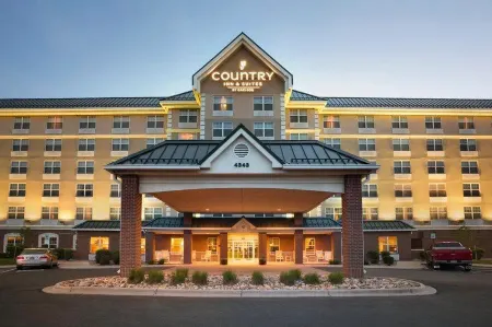 Country Inn & Suites by Radisson, Greeley, CO Отели рядом с достопримечательностью «Библиотека Хай Плейнс Лайбрари Дистрикт Сентенниал Парк»