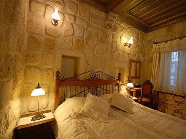 Mithra Cave Hotel