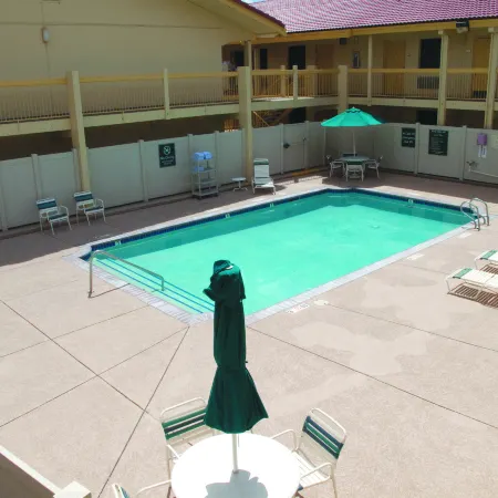 Days Inn by Wyndham Reno
