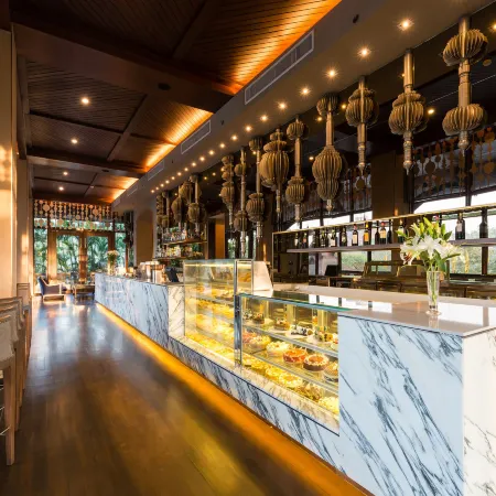 Chatrium Hotel Royal Lake Yangon