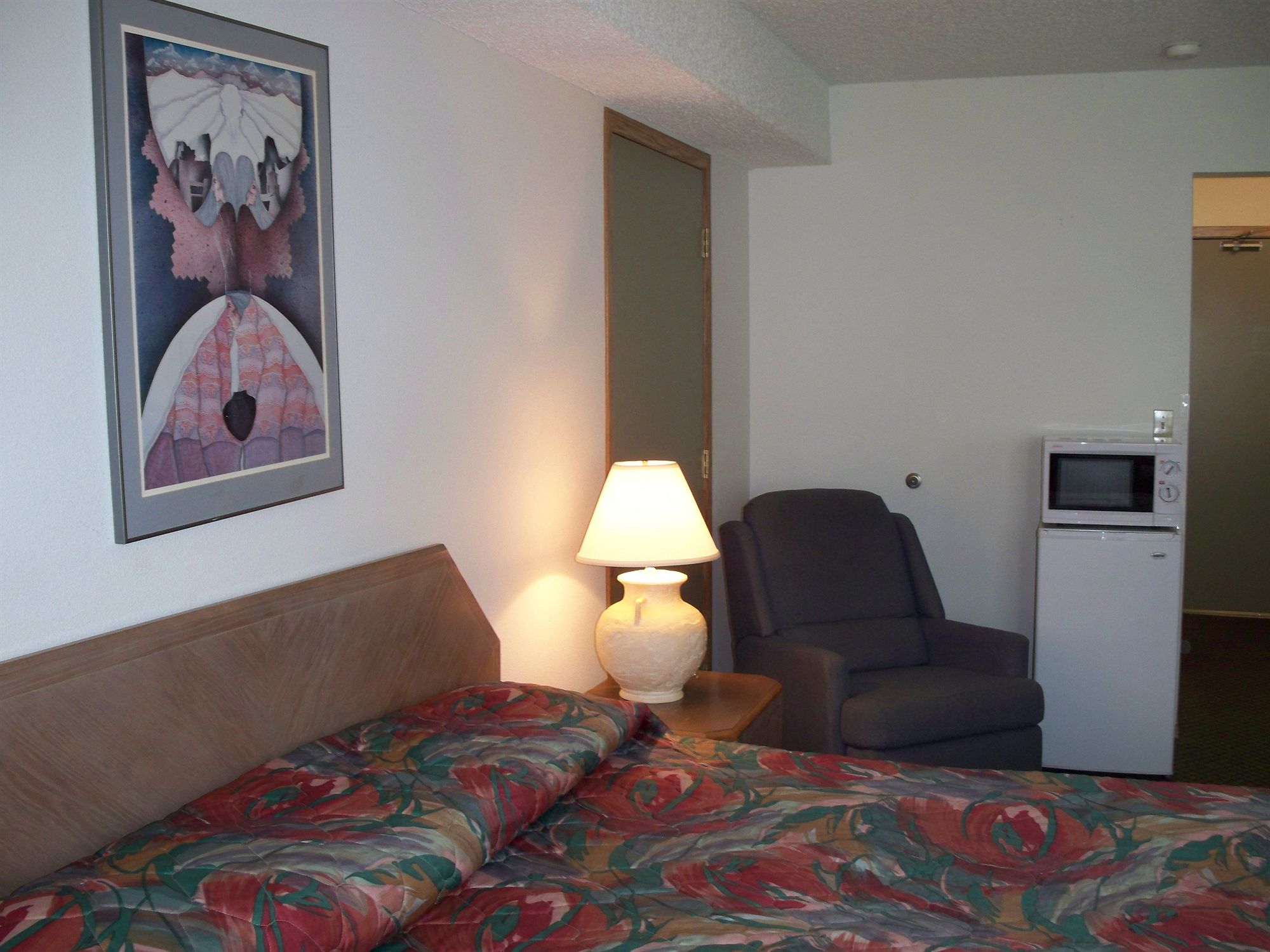 Economy Stay & Suites Tacoma