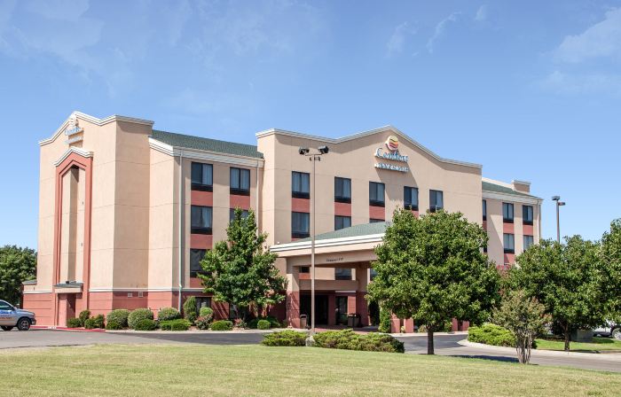 Holiday Inn Express & Suites Weatherford by IHG
