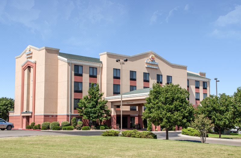 Holiday Inn Express & Suites Weatherford by IHG