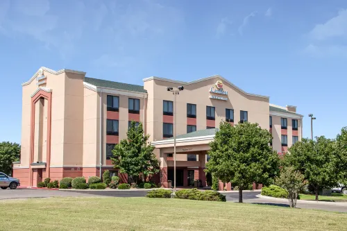 Holiday Inn Express & Suites Weatherford by IHG