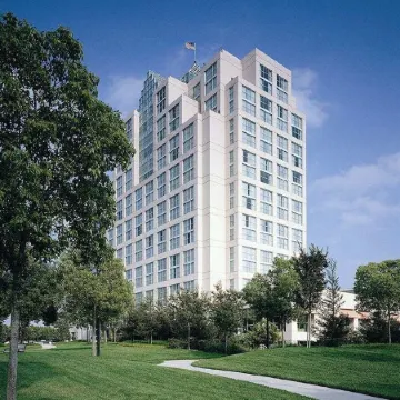 Hilton Los Angeles North-Glendale & Executive Meeting Center