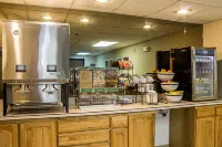 Travelodge by Wyndham Rapid City/Black Hills - breakfast