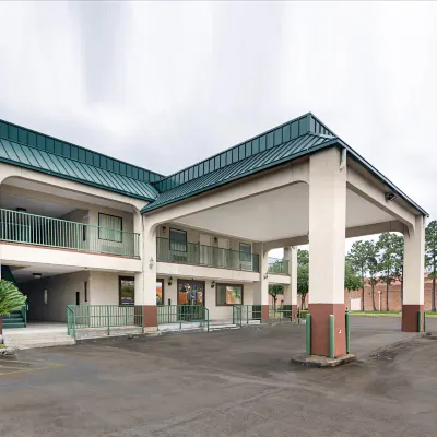 โรดเวย์ อินน์แอนด์สวีทส์ ไฮเวย์ 290 นอร์ทเวสต์ โรงแรมใกล้คาร์บาค บริวอิ้ง