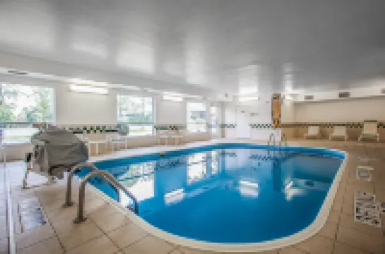 คอมฟอร์ตอินน์ ร็อคฟอร์ด ใกล้เขตคาสิโน โรงแรมในร็อกฟอร์ด