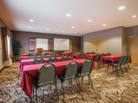 Comfort Inn & Suites Lees Summit - Kansas City Hotels in Lee's Summit