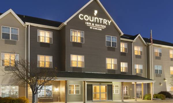 Country Inn & Suites by Radisson, Kearney, NE