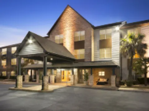 Baymont Inn & Suites by Wyndham Morrow/Atlanta I-75 South モローのホテル