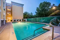Comfort Suites at Isle of Palms Connector - Rooftop Pools