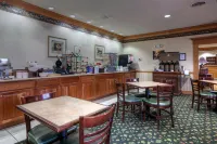 Comfort Inn & Suites Northern Kentucky - breakfast