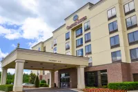 Comfort Suites Northlake Отели рядом с достопримечательностью «Литл Шугар Крик Коммьюнити Гарден»