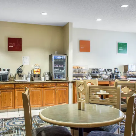 Fairfield Inn & Suites Scottsdale Old Town Отели рядом с достопримечательностью «Папаго Парк»