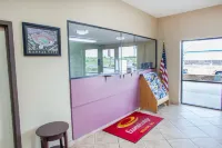 Econo Lodge Belton - Kansas City South Hotels in Raymore