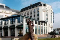 Sowell Hotels le Beach Hotels in Trouville-sur-Mer