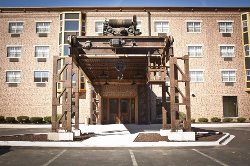 Ironworks Hotel Hotels in Beloit