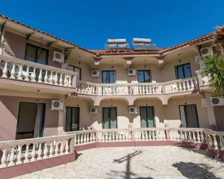 Zante Nest Studios & Apartments Hotéis em Alykes