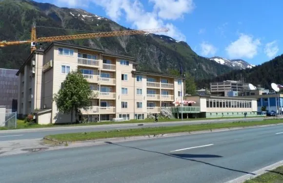 朱諾温德姆華美達酒店