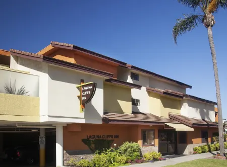 Laguna Beach House Отели рядом с достопримечательностью «Laguna Beach Cliff Hike»