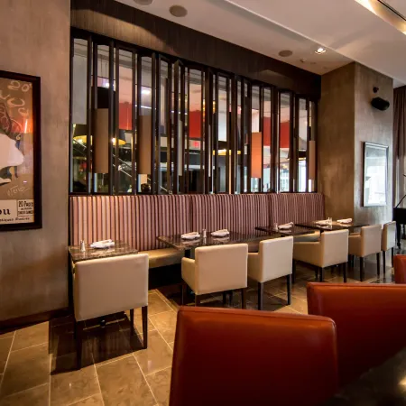 Pantages Hotel Toronto Centre