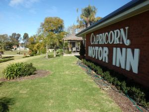 Capricorn Motor Inn