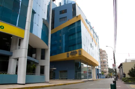 デル ピラル ミラフローレス ホテル