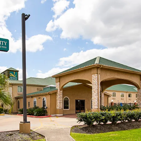 Quality Inn & Suites
