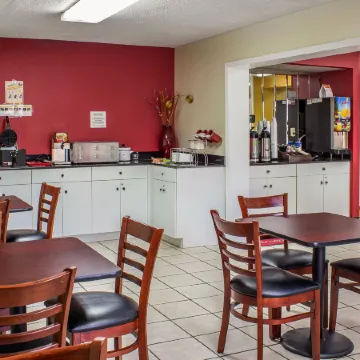 Econo Lodge Research Triangle Park