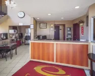 Econo Lodge Hotels in Edson