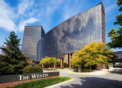 The Westin Southfield Detroit Hotels in der Nähe von Alpine Driving School Inc