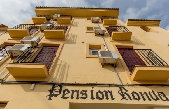 奧林匹亞隆達旅館