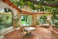 El Embajador, a Royal Hideaway Hotel Hotels near BlueMall Santo Domingo