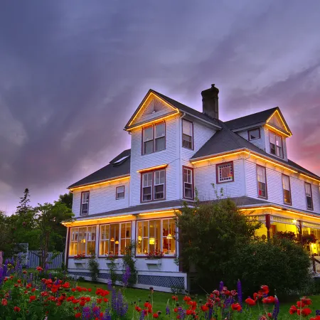 Harbourview Inn