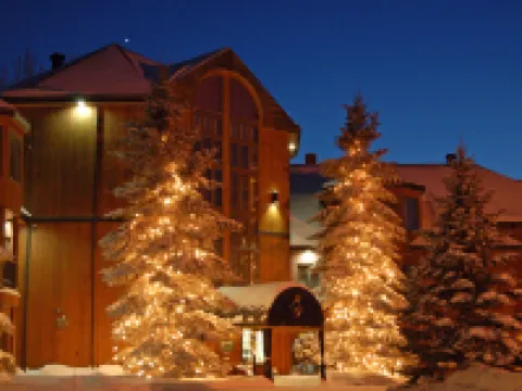 聖皮埃爾湖酒店 三河城酒店