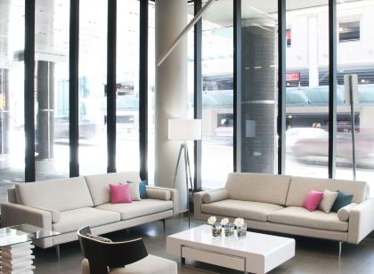 DoubleTree by Hilton Ottawa Downtown