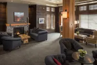 Nita Lake Lodge