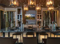Delta Hotels Grand Okanagan Resort - ที่มีบาร์