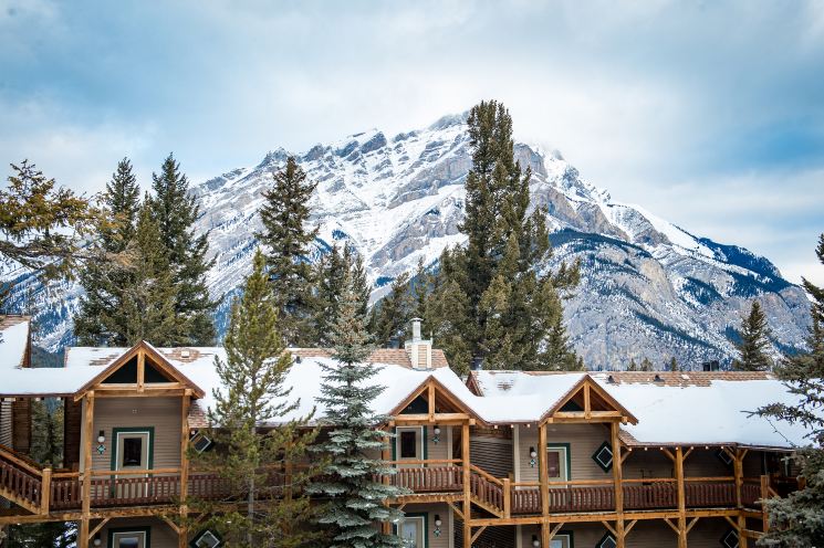 Buffalo Mountain Lodge Hotels in Banff
