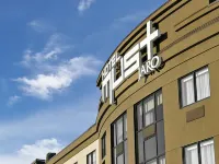 Hotel Must Отели рядом с достопримечательностью «Большая Аллея»