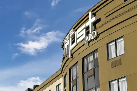 Hotel Must Отели рядом с достопримечательностью «Парк Аншанте»