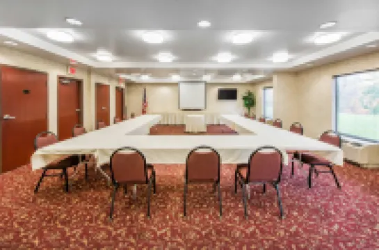 Comfort Inn Duncansville - Altoona Hotels in Blair County