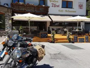 Alpenhotel Tyrol - B&B - Hundefreundliches Konzepthotel - Adults Only